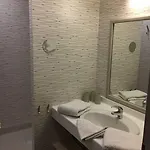 La Demeure Des 2 Tresors Otel 3*
