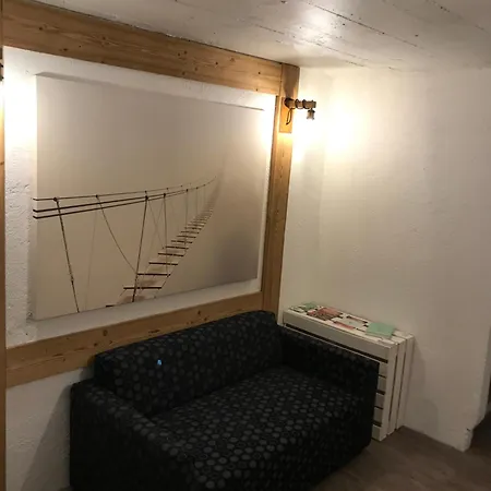 La Demeure Des 2 Tresors 3* لابْريسْ