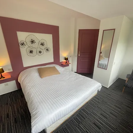 La Demeure Des 2 Tresors فندق لابْريسْ