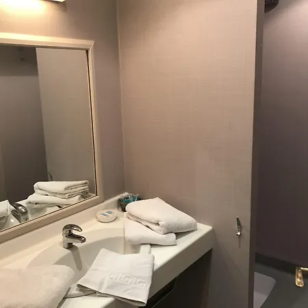 Hotel La Demeure Des 2 Tresors 3*