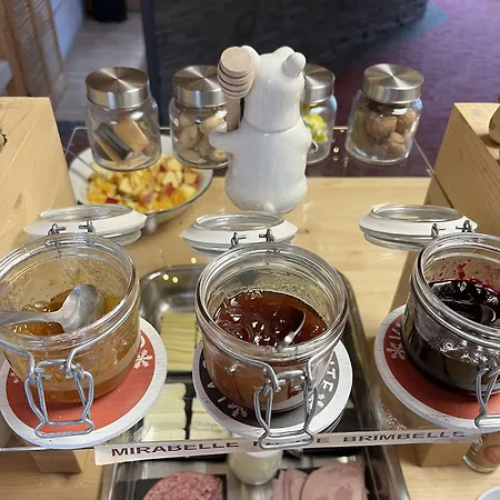 La Demeure Des 2 Tresors 3* لابْريسْ