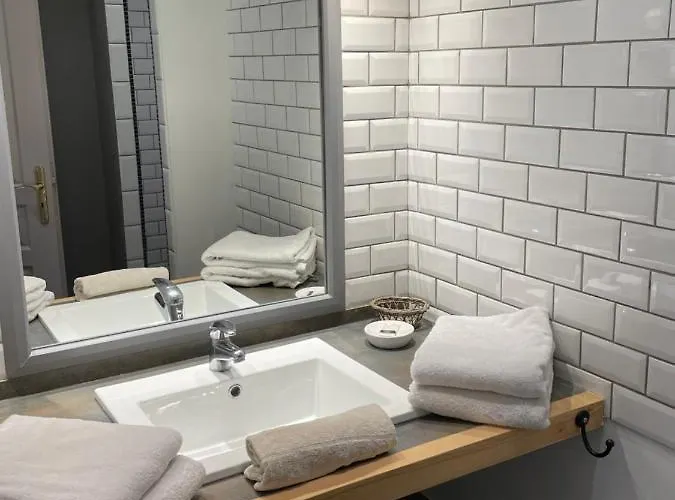 La Demeure Des 2 Tresors 3* La Bresse